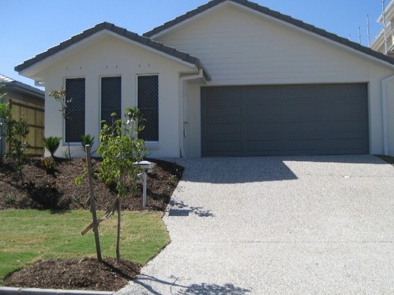 24 Bellagio Crescent, Coomera QLD 4209