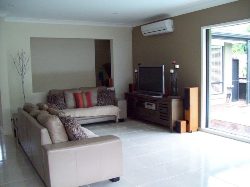 52 Treeline Cct, Upper Coomera QLD 4209