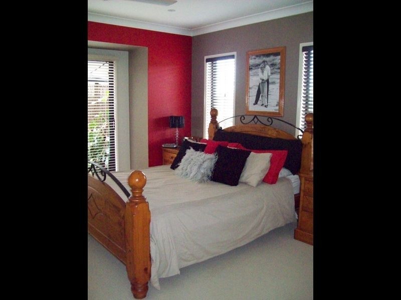 52 Treeline Cct, Upper Coomera QLD 4209