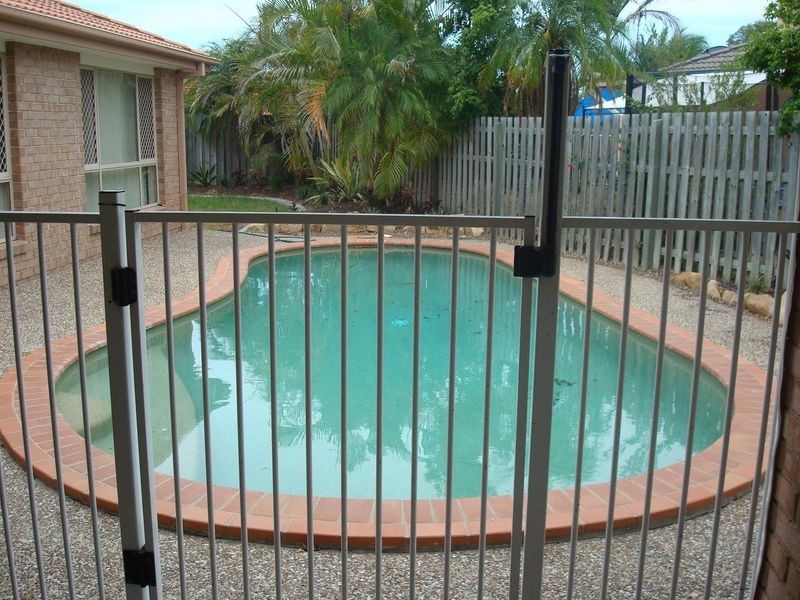 12 Greensborough Crescent, Parkwood QLD 4214