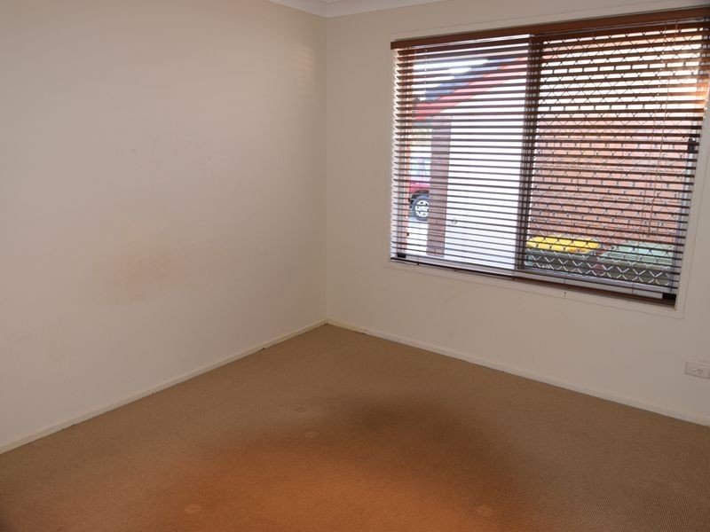 4/129 Sunshine Boulevard, Mermaid Waters QLD 4218