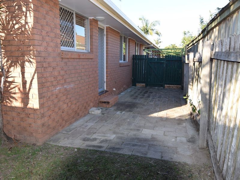4/129 Sunshine Boulevard, Mermaid Waters QLD 4218