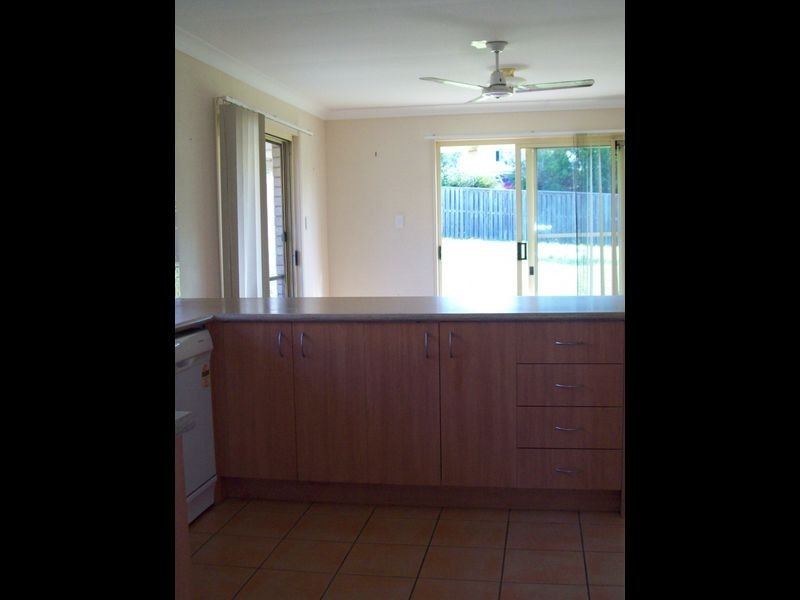 25 Maui Crescent, Pacific Pines QLD 4211