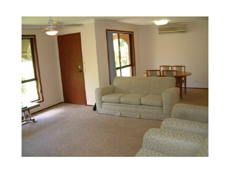 7 Armidale Cr, Helensvale QLD 4212