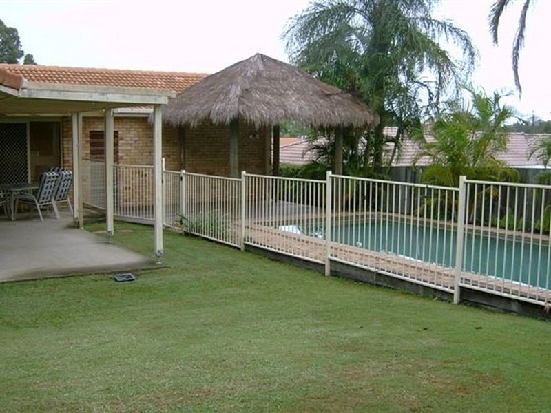 10 Gosford Court, Helensvale QLD 4212