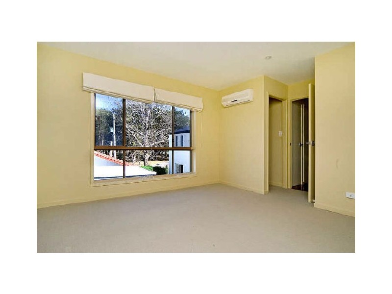 1/23 Ray St, Runaway Bay QLD 4216