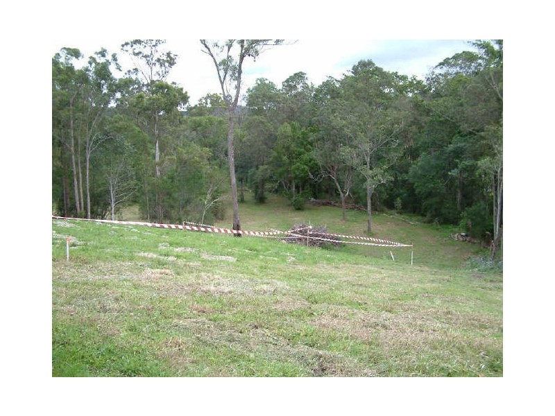6 Venn Ct, Mount Nathan QLD 4211