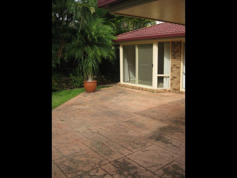 20 Edgeworth Place, Helensvale QLD 4212