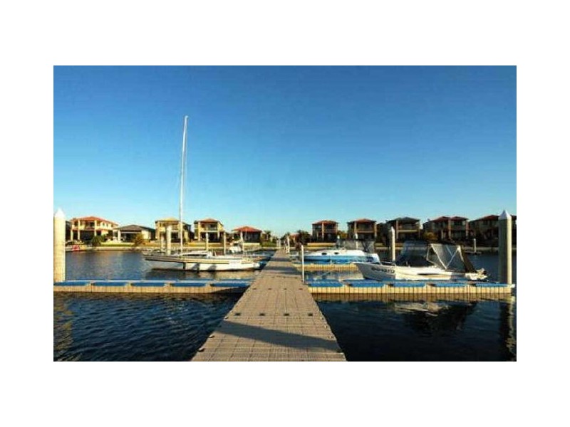 551 Oyster Cove Prm, Oyster Cove, Helensvale QLD 4212