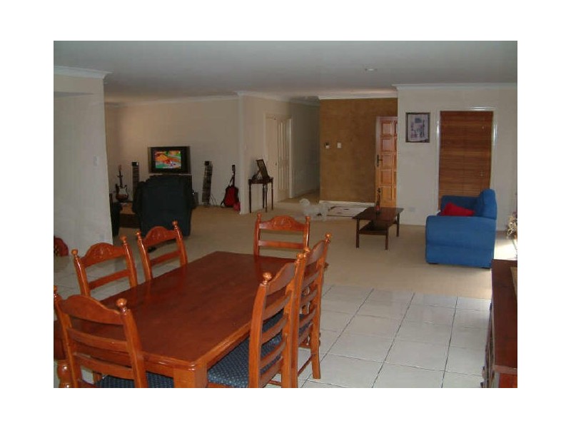 551 Oyster Cove Prm, Oyster Cove, Helensvale QLD 4212