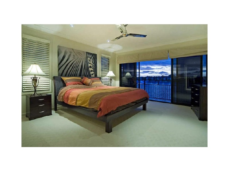 24 Sabrina Av, Oyster Cove, Helensvale QLD 4212