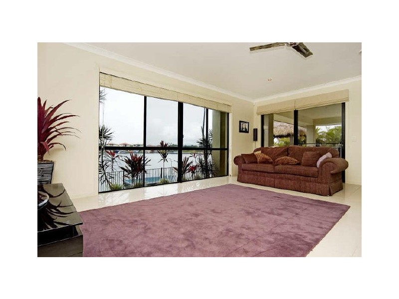 24 Sabrina Av, Oyster Cove, Helensvale QLD 4212