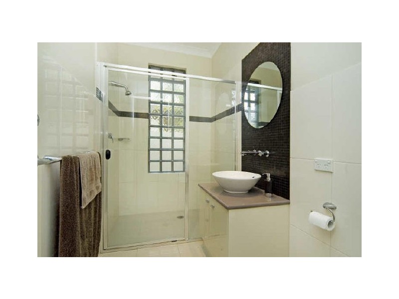 24 Sabrina Av, Oyster Cove, Helensvale QLD 4212