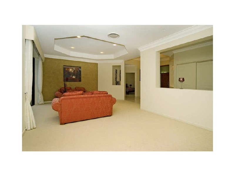 24 Sabrina Av, Oyster Cove, Helensvale QLD 4212