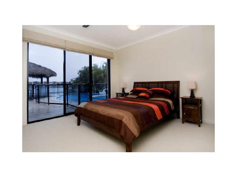 24 Sabrina Av, Oyster Cove, Helensvale QLD 4212