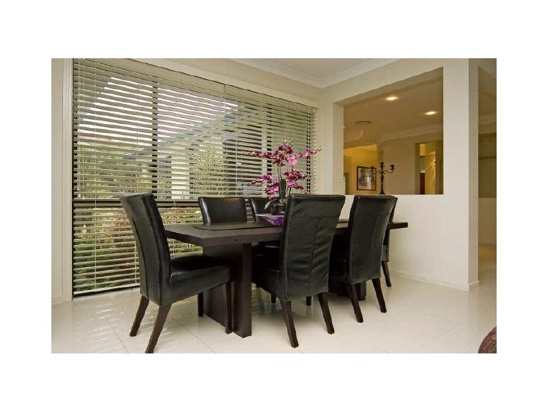 24 Sabrina Av, Oyster Cove, Helensvale QLD 4212