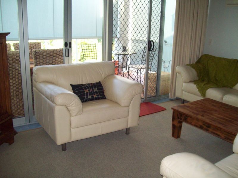 414 Marine Parade, Biggera Waters QLD 4216