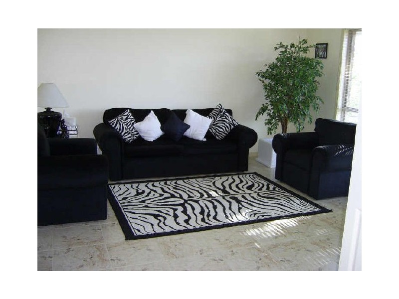 17 Western Wy, Oxenford QLD 4210