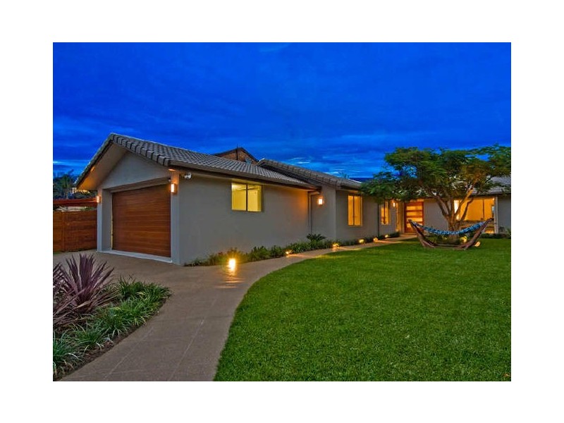 11 Clipper Ct, Biggera Waters QLD 4216