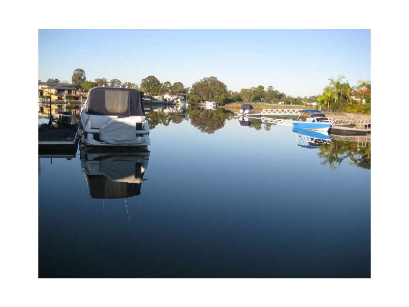 11 Clipper Ct, Biggera Waters QLD 4216