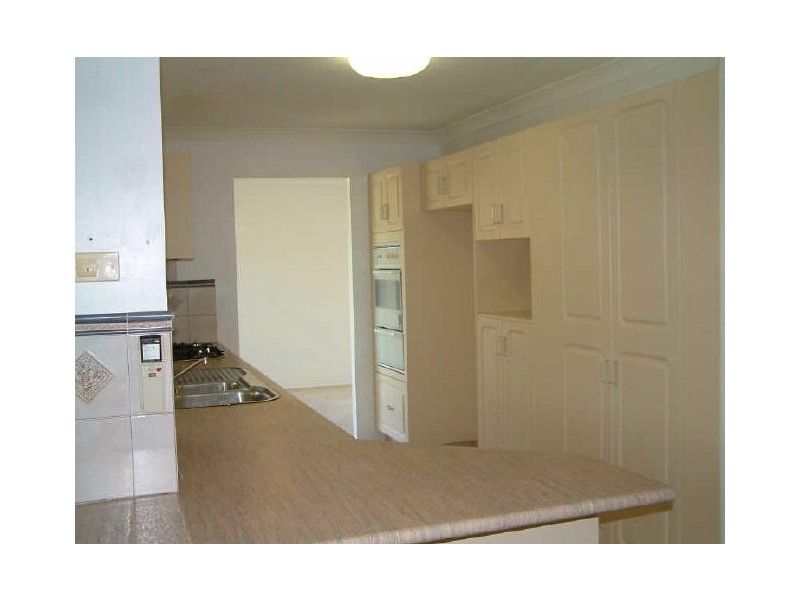 28 Boreen Ct, Helensvale QLD 4212