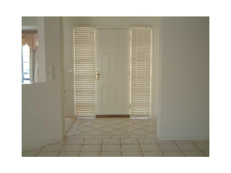 43 Tranquility Cct, Oyster Cove QLD 4212