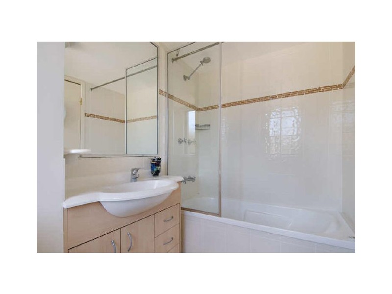 4/5 Loder St, Biggera Waters QLD 4216