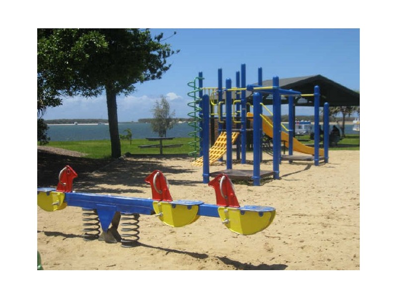 4/5 Loder St, Biggera Waters QLD 4216