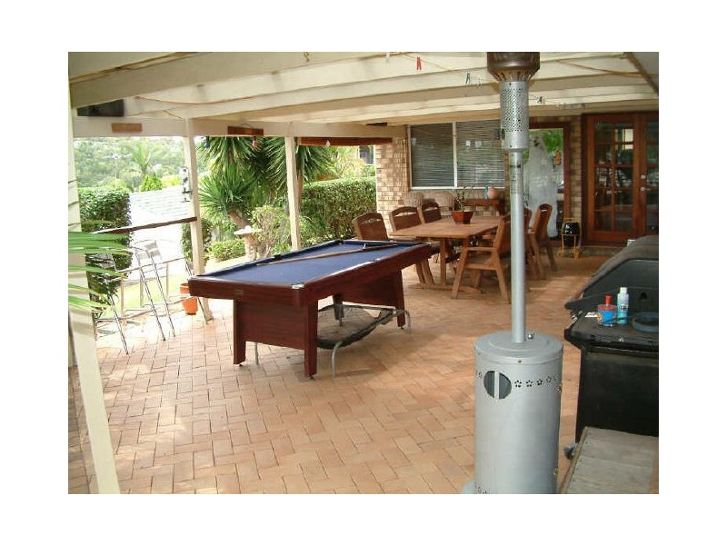 15 Pineview Dr, Oxenford QLD 4210