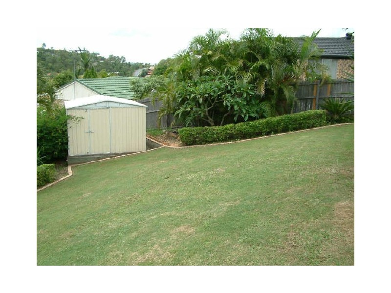 15 Pineview Dr, Oxenford QLD 4210