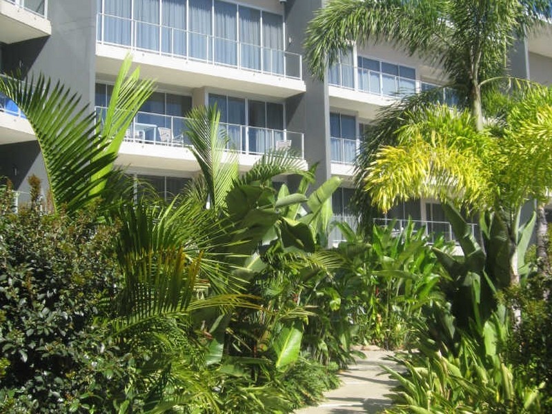 Activa Cr, Hope Island QLD 4212