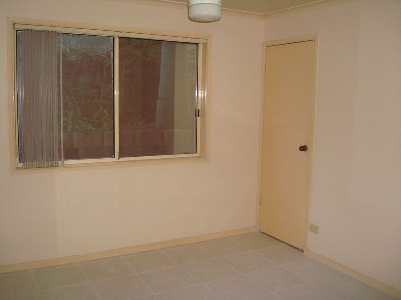 8 Windward Rise, Pacific Pines QLD 4211