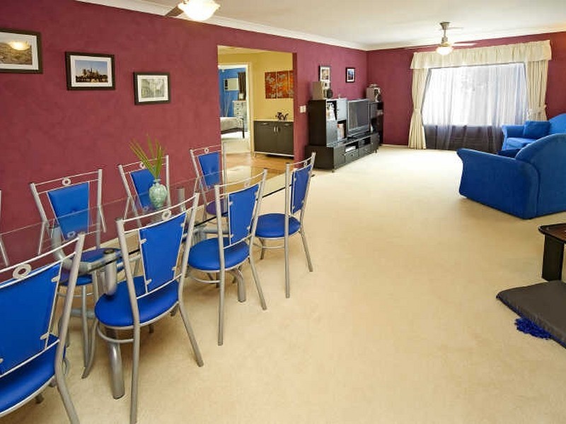 131 Mildura Dr, Helensvale QLD 4212