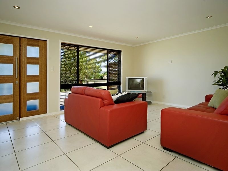 28 Armidale Cr, Helensvale QLD 4212