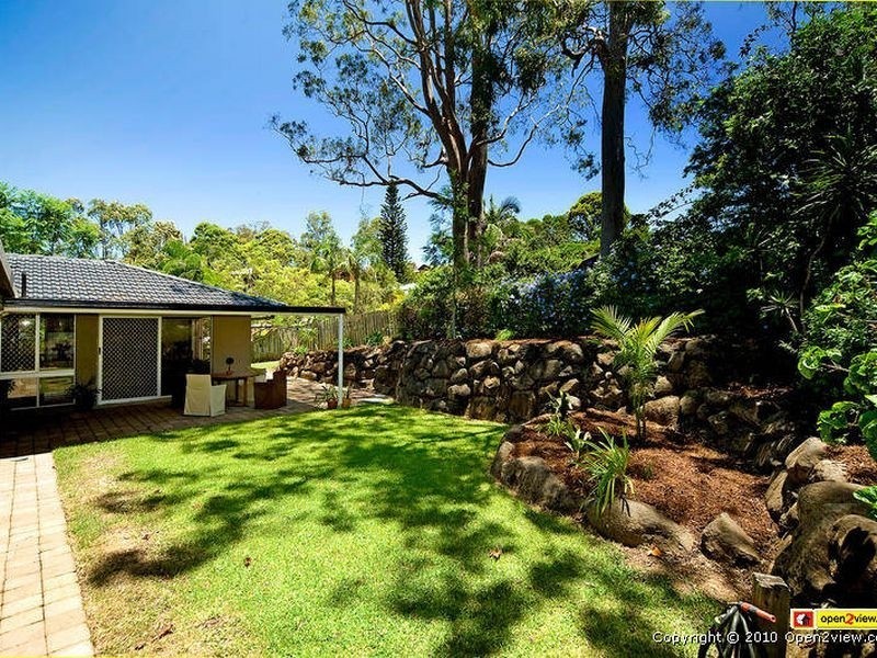 28 Armidale Cr, Helensvale QLD 4212