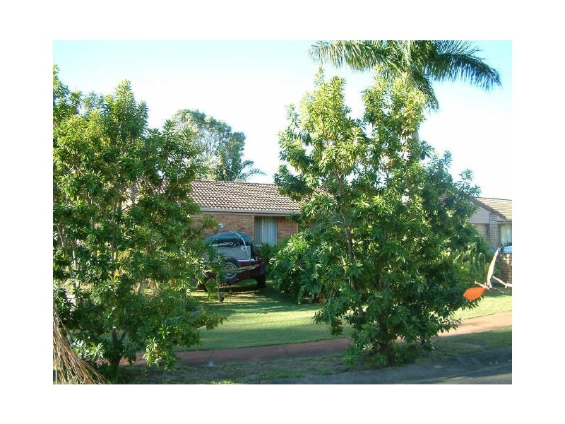 2/7 Illusion Court, Oxenford QLD 4210