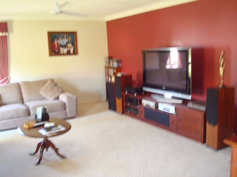 14 Erindale Court, Helensvale QLD 4212