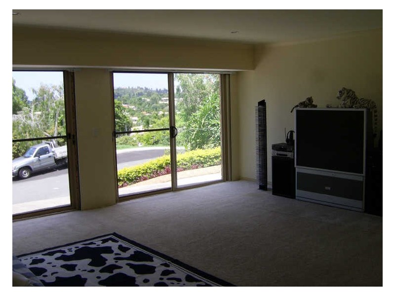 17 Western Way, Oxenford QLD 4210
