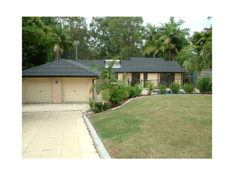 17 Ashford Rd, Helensvale QLD 4212