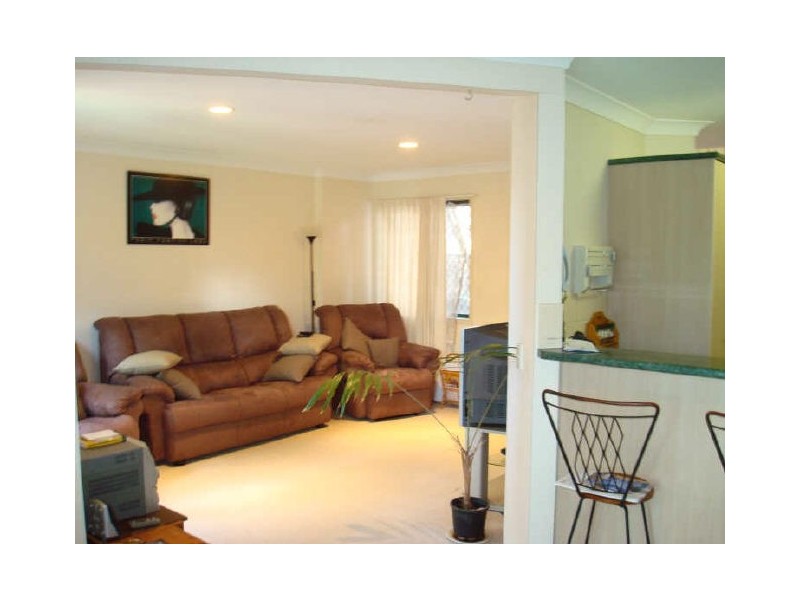 2/19 Doyalson Pl, Helensvale QLD 4212