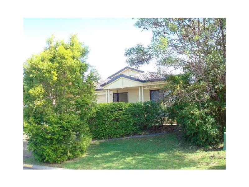 22 Molokai Crescent, Pacific Pines QLD 4211