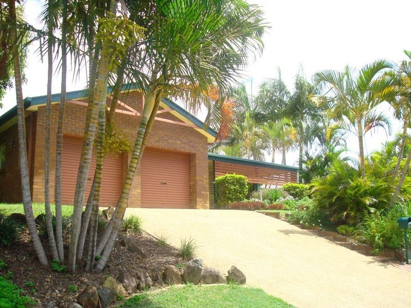 98 Mildura Drive, Helensvale QLD 4212