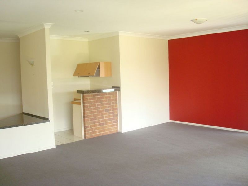98 Mildura Drive, Helensvale QLD 4212