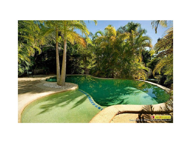 7 Highvale Drive, Helensvale QLD 4212