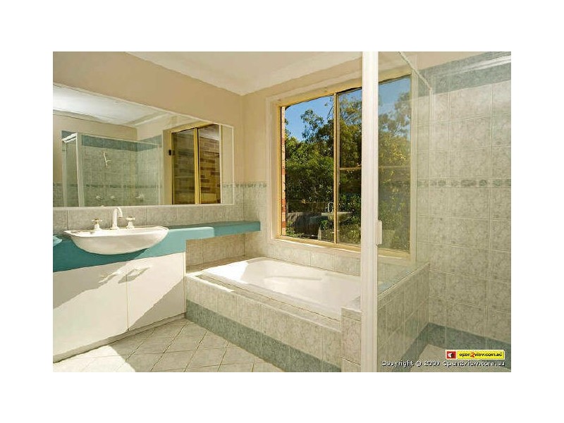 7 Highvale Drive, Helensvale QLD 4212