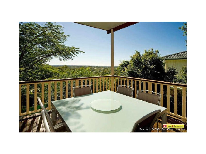 7 Highvale Drive, Helensvale QLD 4212