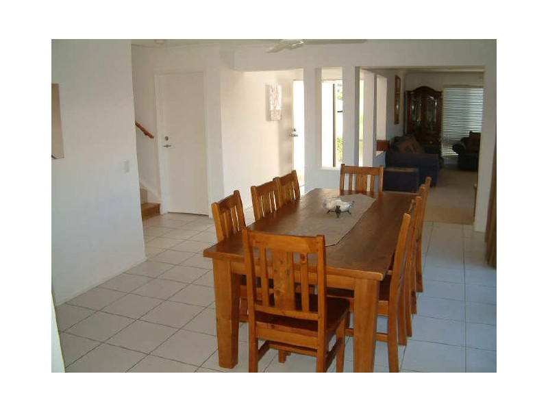 15 Bahketta Street, Oxenford QLD 4210