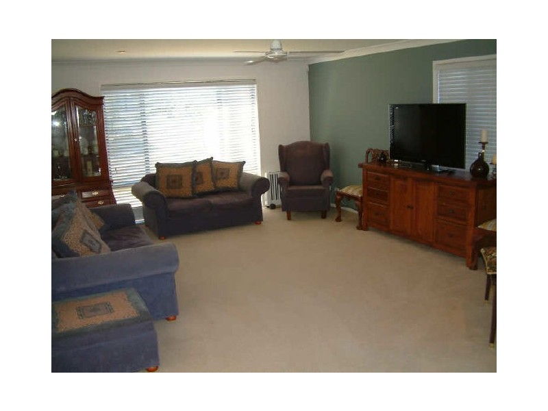 15 Bahketta Street, Oxenford QLD 4210