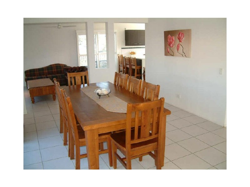 15 Bahketta Street, Oxenford QLD 4210