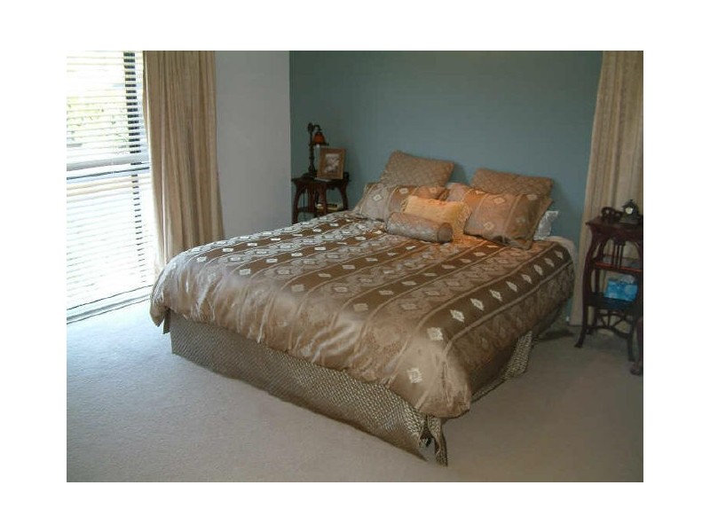 15 Bahketta Street, Oxenford QLD 4210